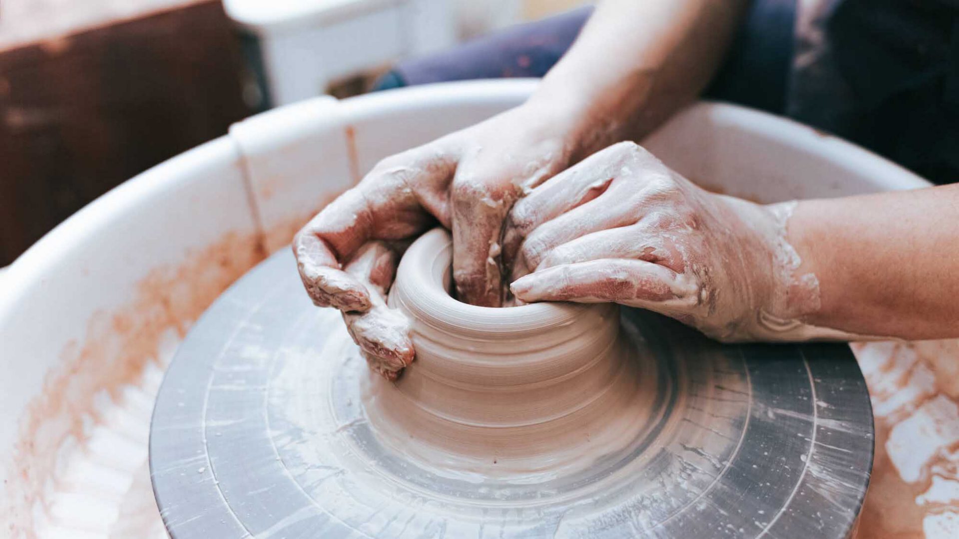 Meet the Insta-makers mastering the craft of pottery - DesignWanted :  DesignWanted